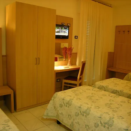 Ξενοδοχείο San Carlo 3*