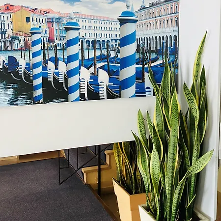 圣卡罗酒店 梅斯特雷