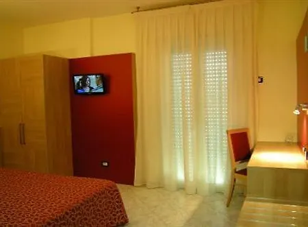 圣卡罗酒店 酒店