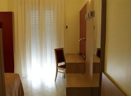 圣卡罗酒店 梅斯特雷